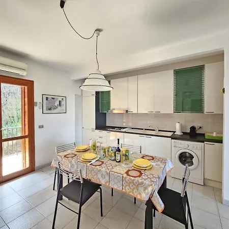 Bella Vita, Aeolian Islands