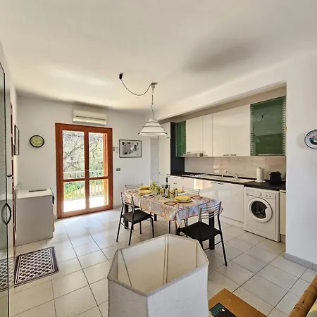 Bella Vita, Aeolian Islands Villa *