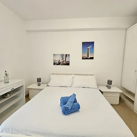 Bella Vita, Aeolian Islands Villa Capo d'Orlando